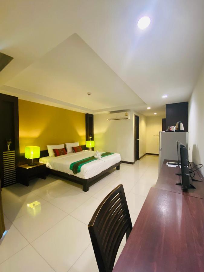 Tycoon Suite By Goad Avadhess Hospitality 1Km Walking Street Pattaya Beach Esterno foto